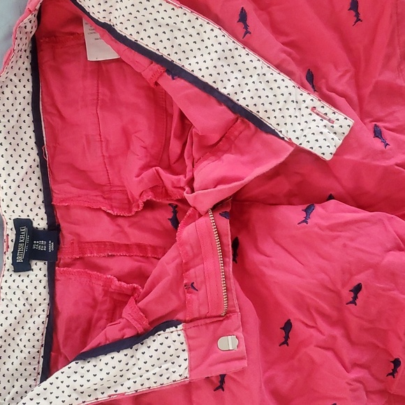 British Khaki pink shorts, navy shark, size 8 - Picture 5 of 8